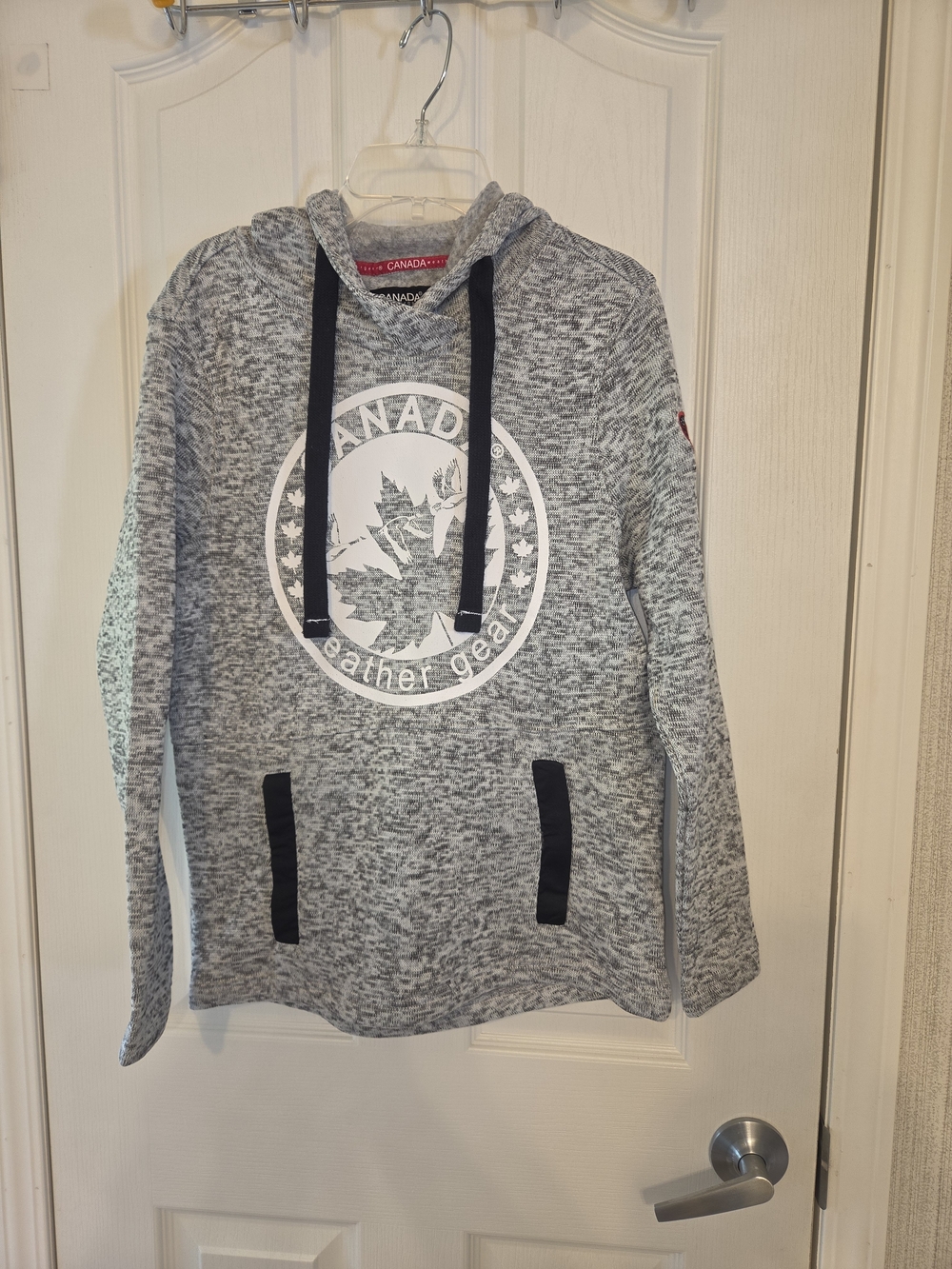 Canada Weather Gear Heather Gray Hooded Pullover